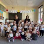 Przedszkolaki świętują Dzień Kropki w Międzynarodowym Przedszkolu